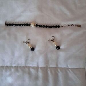 Swarovski Elements bracelet and earrings set